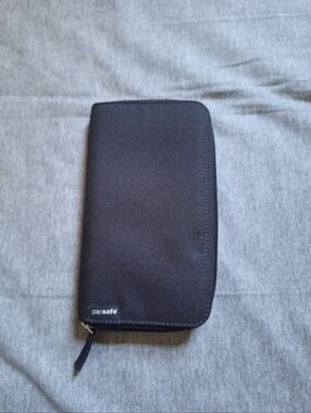 Pacsafe Black Zip Travel Wallet